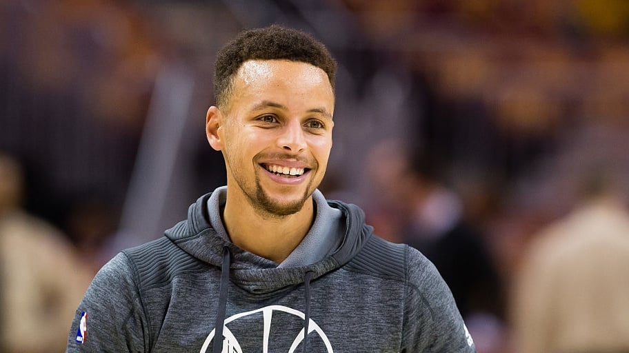 Steph Curry Says He Doesn’t Believe Astronauts Landed On Moon