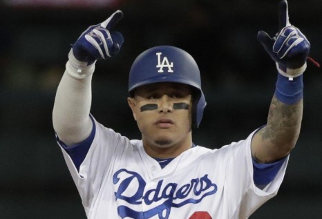 Manny Machado Signs 10-Year, $300 Million Contract With Padres