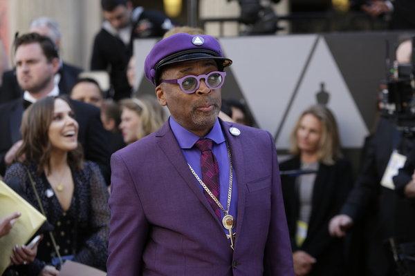 Spike Lee Unveils Air Jordan 3 “Tinker” in Gold for Oscars
