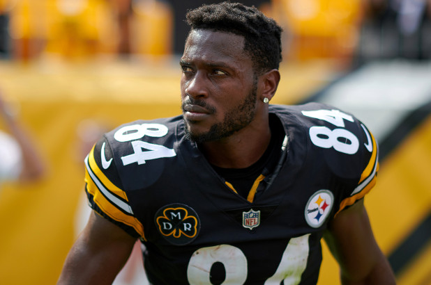 Reports Indicate Antonio Brown Is Headed To Bills; Antonio Brown Claims It’s Fake News