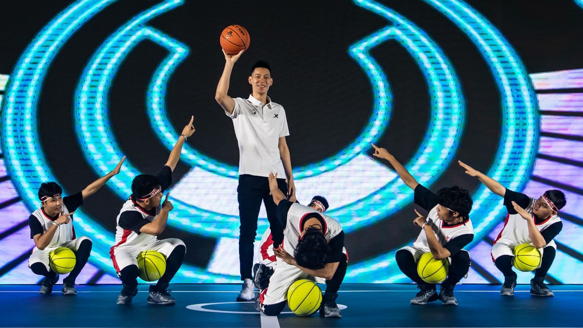 Jeremy Lin signs with Beijing Ducks