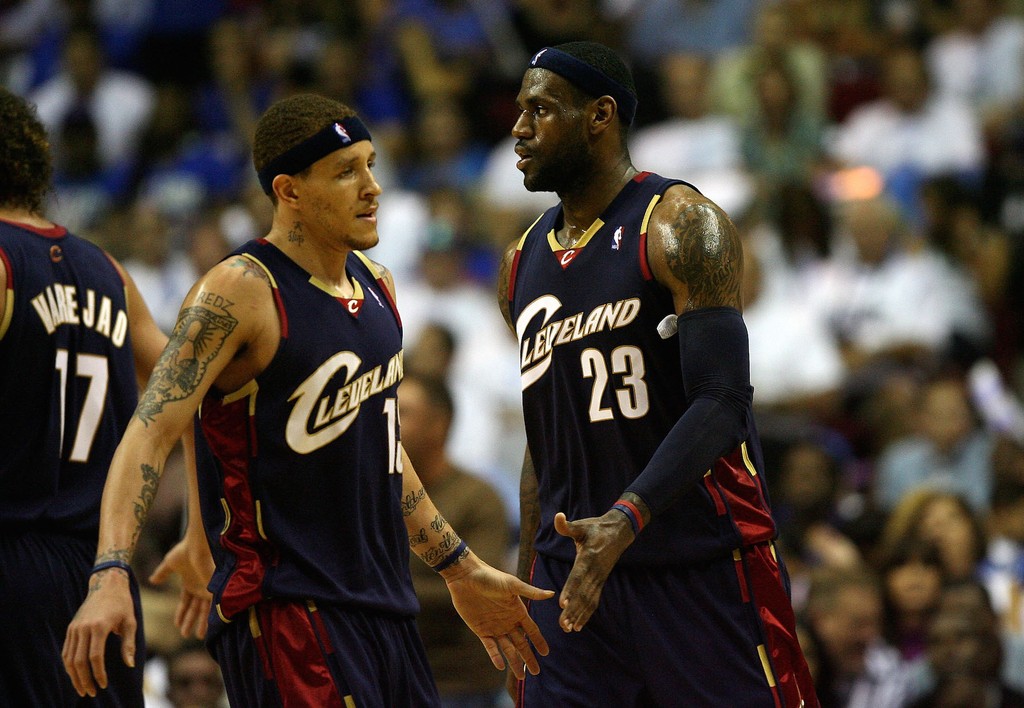 LeBron James Offers To Help Delonte West After Viral Video
