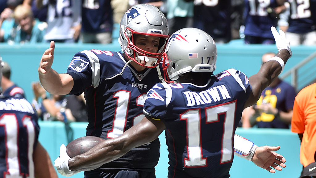 Tom Brady & Antonio Brown Reportedly Want To Team Up Again